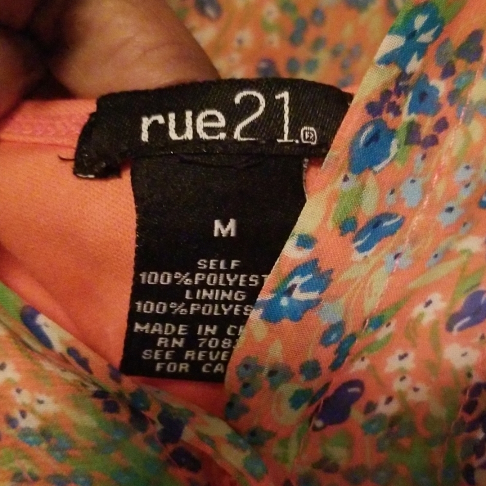 Dress - Picture 2 of 4